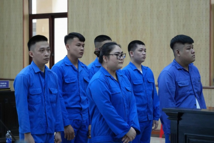 Rủ đồng bọn mang súng bắn người chỉ vì mâu thuẫn trên mạng xã hội