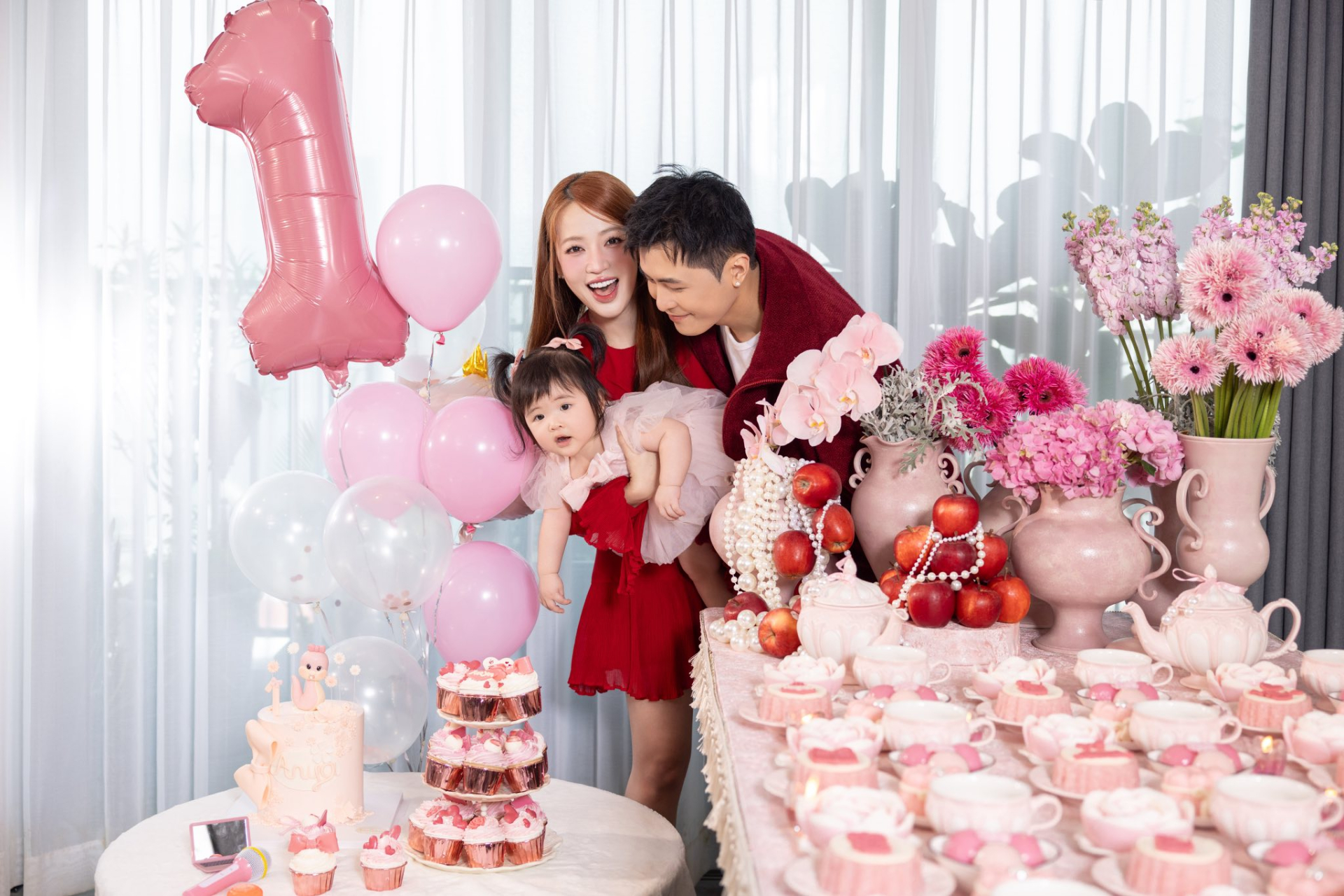 Puka và Gin Tuấn Kiệt lần đầu công khai cận dung mạo con gái