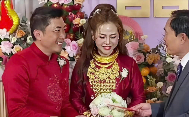 Diễn viên Kinh Quốc kết hôn lần 3