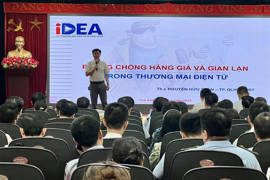 Siết chặt kiểm soát, truy quét hàng giả trên sàn thương mại điện tử