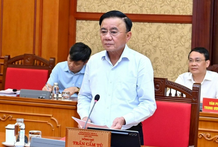 Bộ Chính trị: Bố trí 100% chủ tịch UBND, chánh thanh tra tỉnh... không phải người địa phương